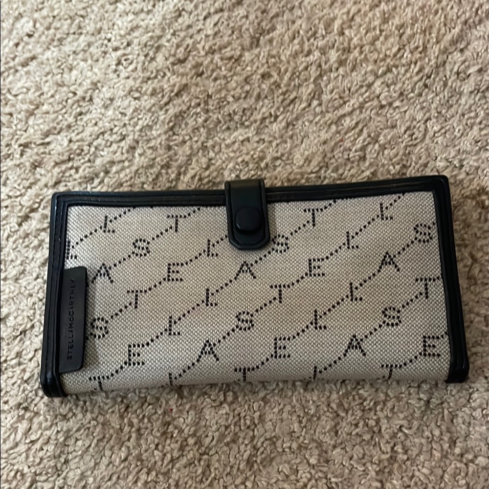 AUTHENTIC Stella McCartney Beige and Black Wallet